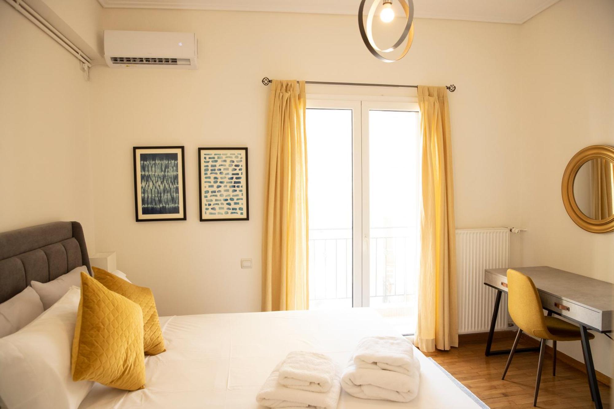 Spacious Glyfada Golf 4Br -Near Beach + Shops Атина Екстериор снимка
